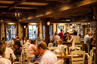 Osteria tulia inside