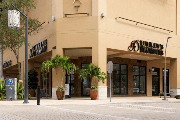 Dunkins diamonds mercato exterior