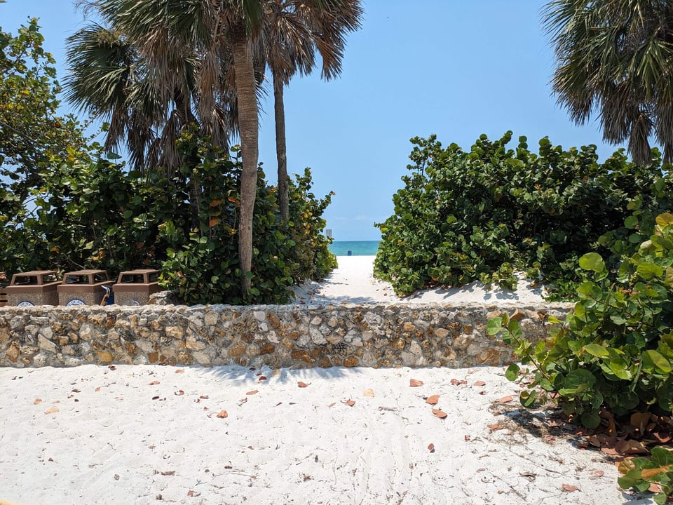 Via Miramar Beach Access Naples, FL entrance
