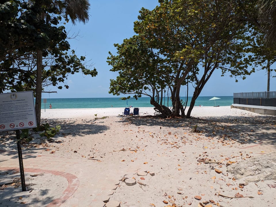 Vedado Way Beach Naples, FL entrance