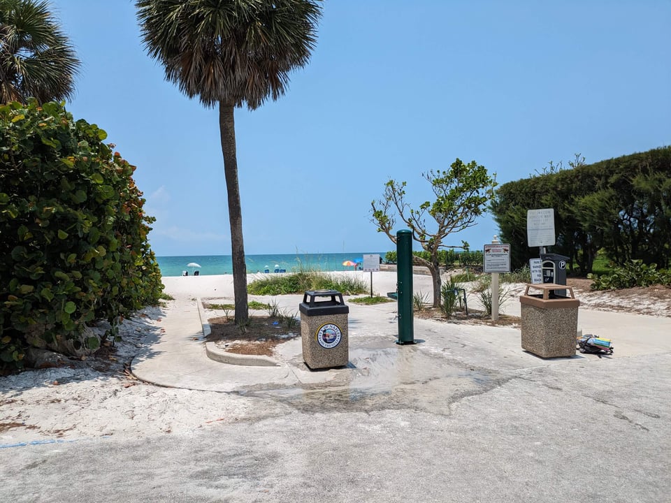 Horizon Way Beach Naples, FL entrance shower
