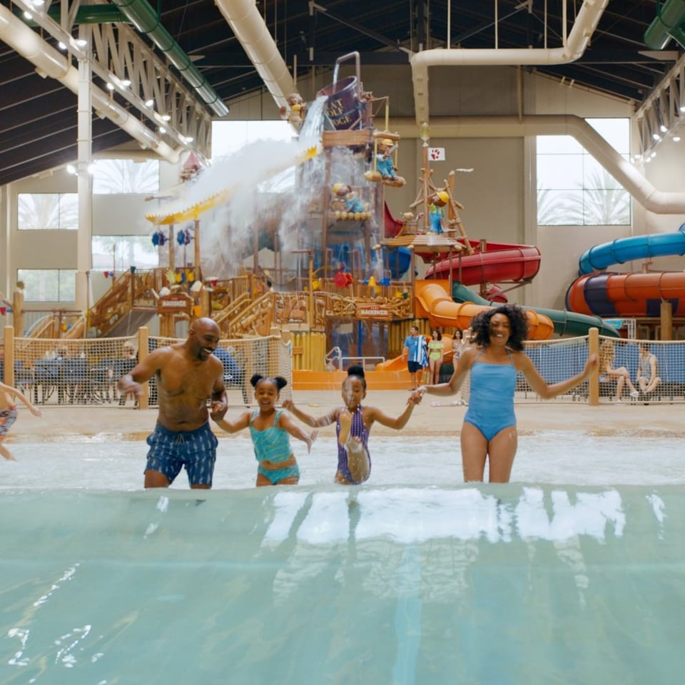 Family wave splash