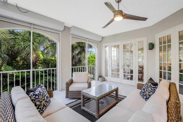 Colonade at Park Shore 103