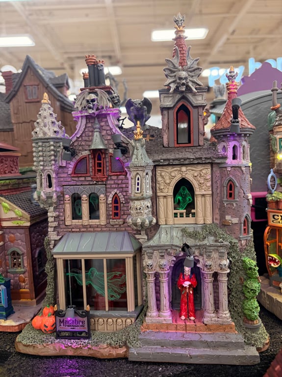 Macabre Mansion