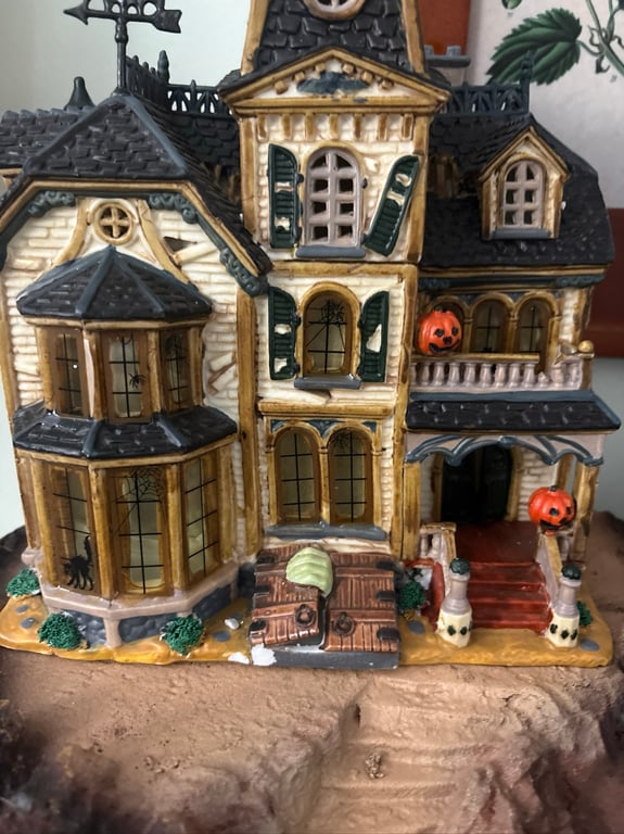 Scariest Halloween House