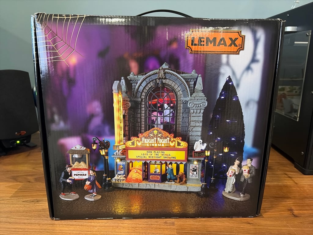 Fright Night Cinema Set
