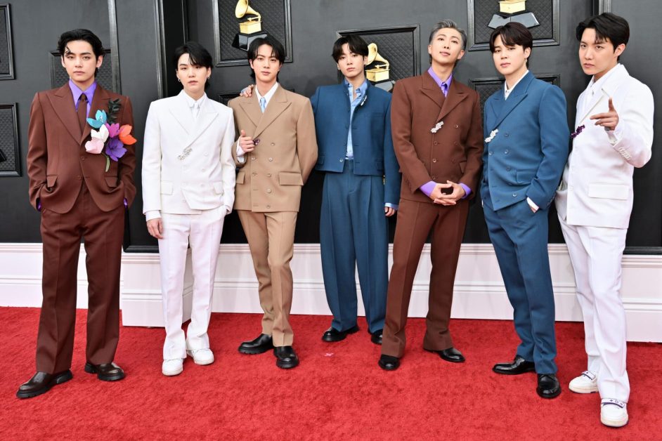 BTS really looked at the Recording Academy and said "keep the trophy, we'll keep our dignity." 👑🔥