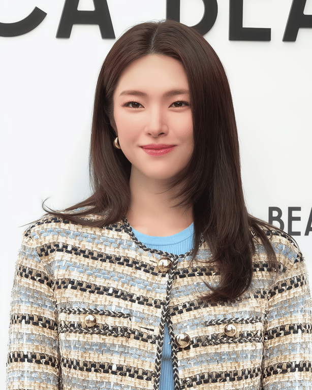 The PR Collapse of Actress Ha Young: How Family Bragging Unraveled a Colonial-Era Scandal
