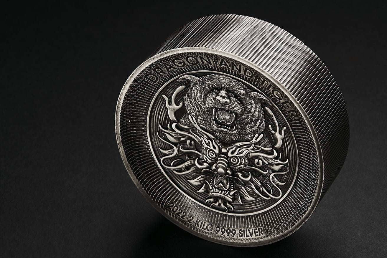 22K90AAA-2022-dragon-and-tiger-2kg-9999-silver-antiqued-high-relief-coin-2-kilo