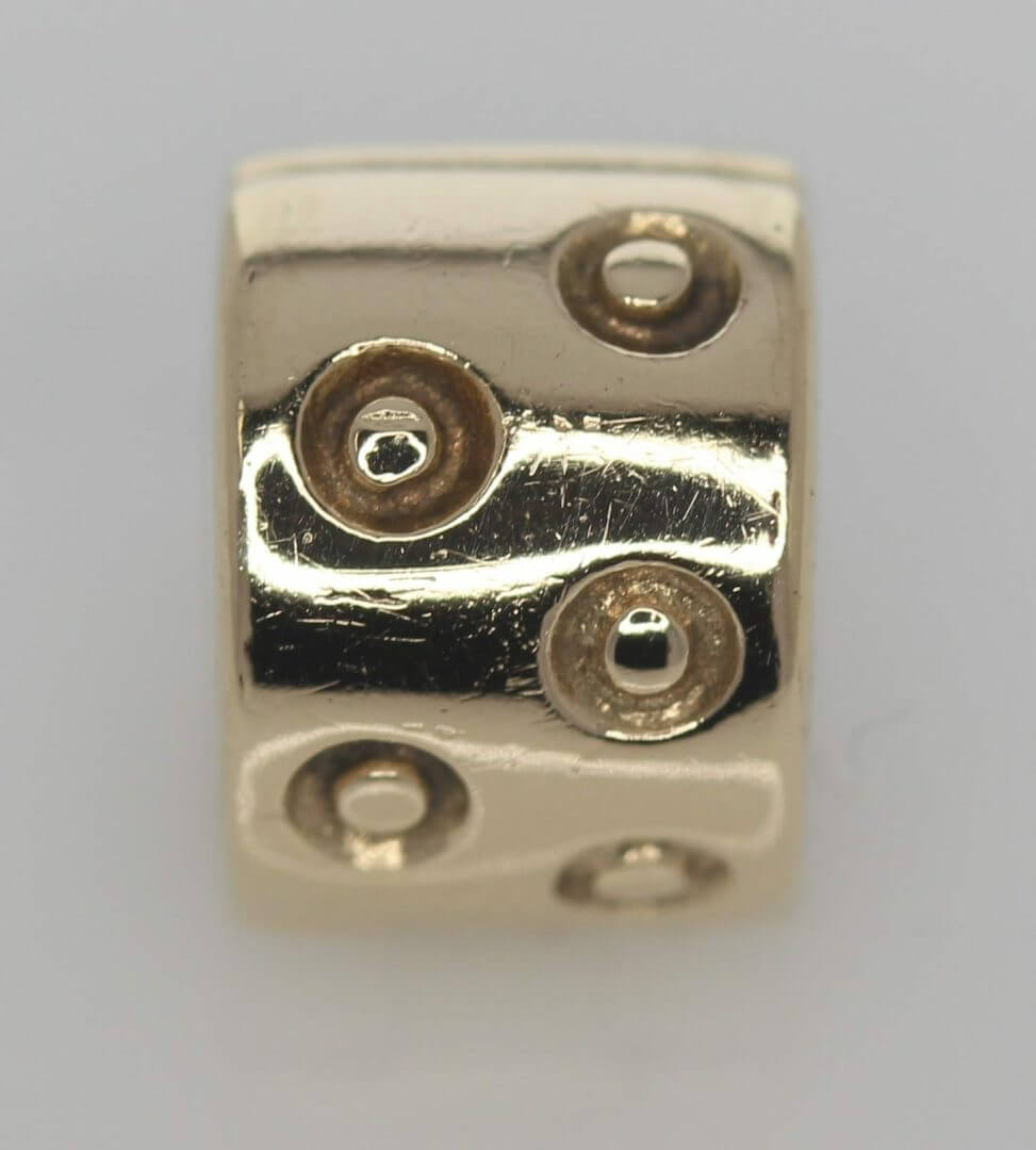 24101811-pandora-14ct-gold-spotted-fixed-clip-charm-750345-ale-585