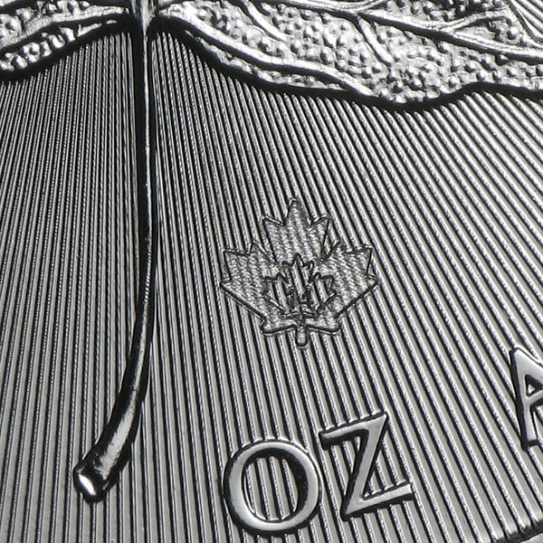 2014-maple-leaf-1oz-9999-silver-bullion-coin-royal-canadian-mint