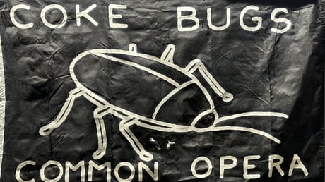 コカイン中毒による幻覚と戦いながら深夜のアメリカをドライブするアクションゲーム『Coke Bugs』ブースレポート【TGS2024】