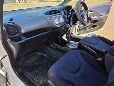 Honda Fit  (2010) Interior image