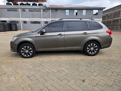 Toyota  (2013) exterior image - Wagon