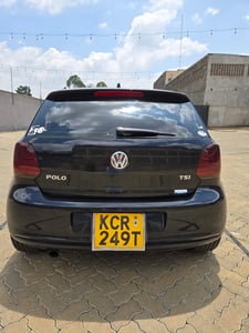 Volkswagen  (2011) exterior image - Hatchback