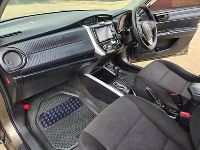 Toyota  (2013) interior image - Wagon