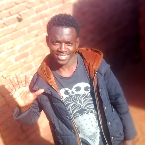 Dolo Katatu - Malawi artist on MalawiSongs