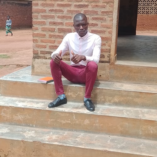 Zaceaous Banda - Malawi artist on MalawiSongs