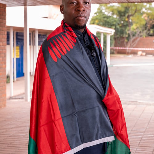 Emmore Alinafe - Malawi artist on MalawiSongs