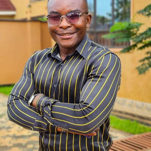 Commando The Bishop - Malawi artist on MalawiSongs