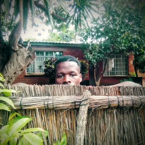 Ewayi - Malawi artist on MalawiSongs