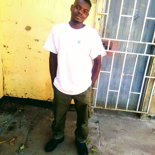 Coshen 6x - Malawi artist on MalawiSongs
