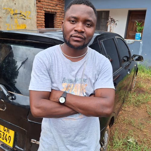 King Adzundih - Malawi artist on MalawiSongs