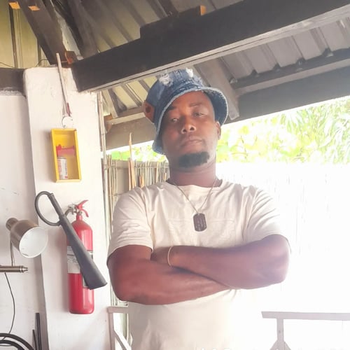 Fernando Gusto - Malawi artist on MalawiSongs