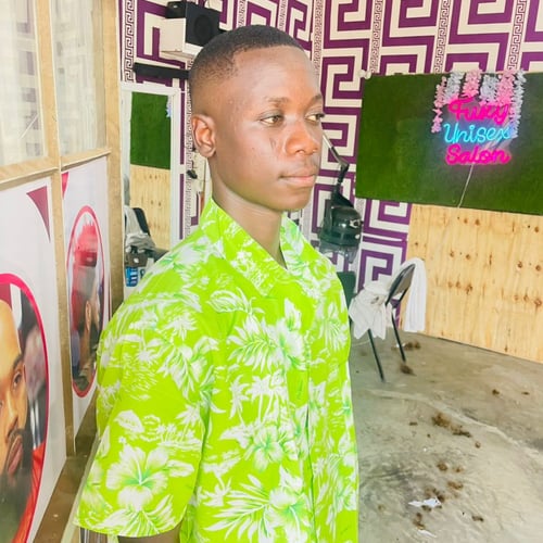 Aspollo Mw - Malawi artist on MalawiSongs