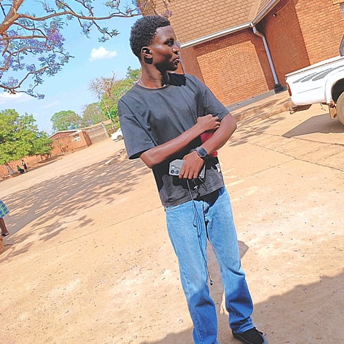 Phriper Hasty - Malawi artist on MalawiSongs