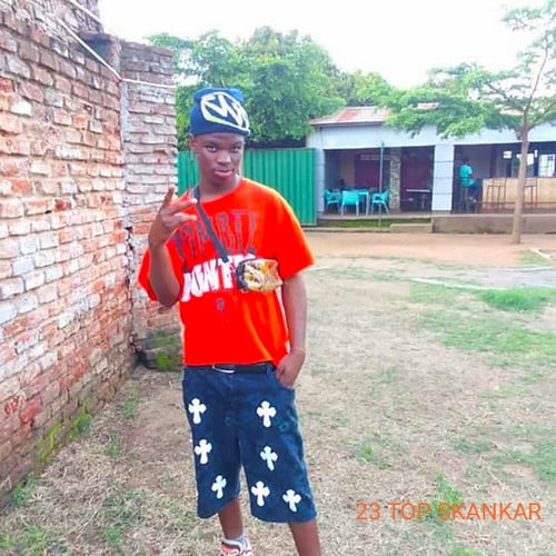 Zoyo SKANKAR 23 - Malawi artist on MalawiSongs