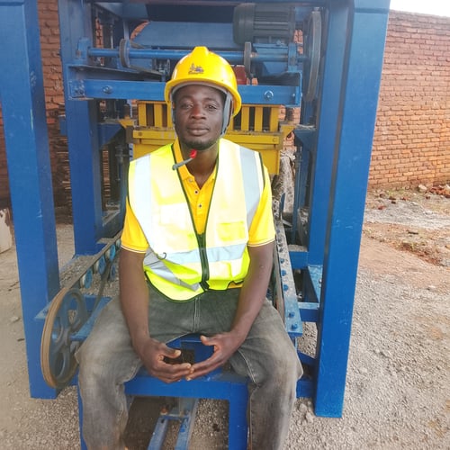 B2 - Malawi artist on MalawiSongs