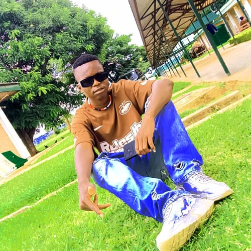 N Busy - Malawi artist on MalawiSongs