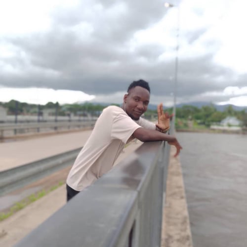 M Rompo Wamalizo - Malawi artist on MalawiSongs