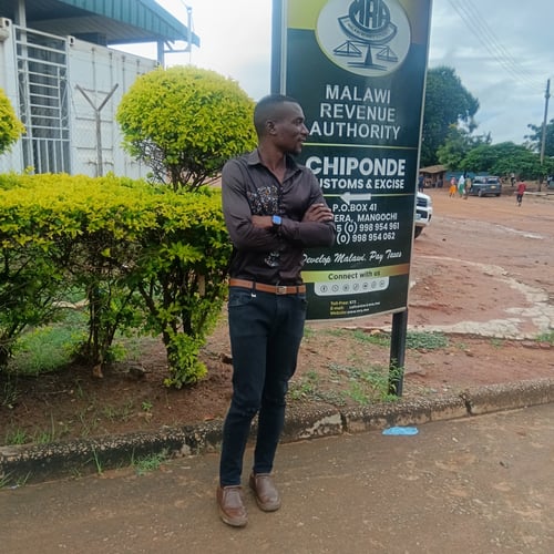 Mphatso The Hymner - Malawi artist on MalawiSongs