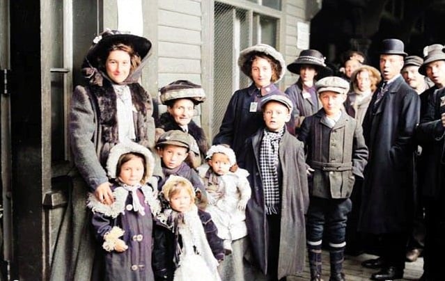 English Canadians: From the periphery to confederation