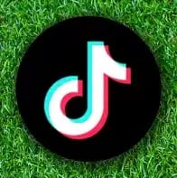 TikTok: The Trendy Café