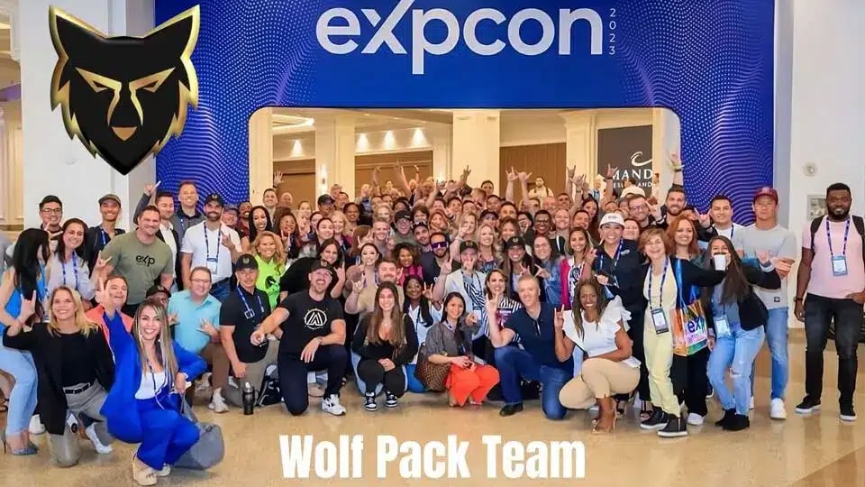 Group photo of Wolf Pack team members at eXp CON