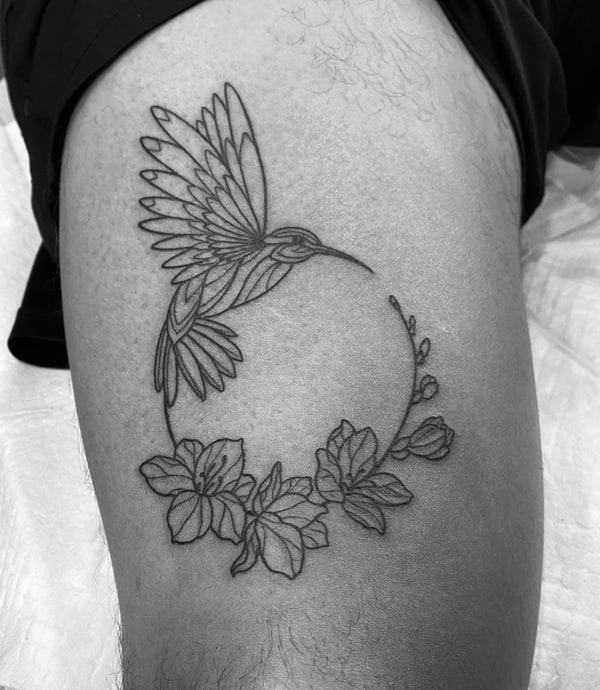 Hummingbird in Geometric Fine Line