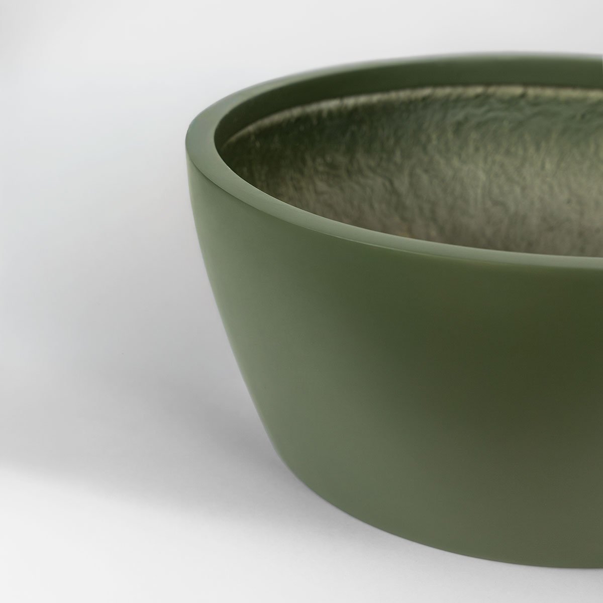 Misa-donica BOCHA, włókno szklane klasy morskiej, Natural Sage, 60 l. Lekka, mrozoodporna.