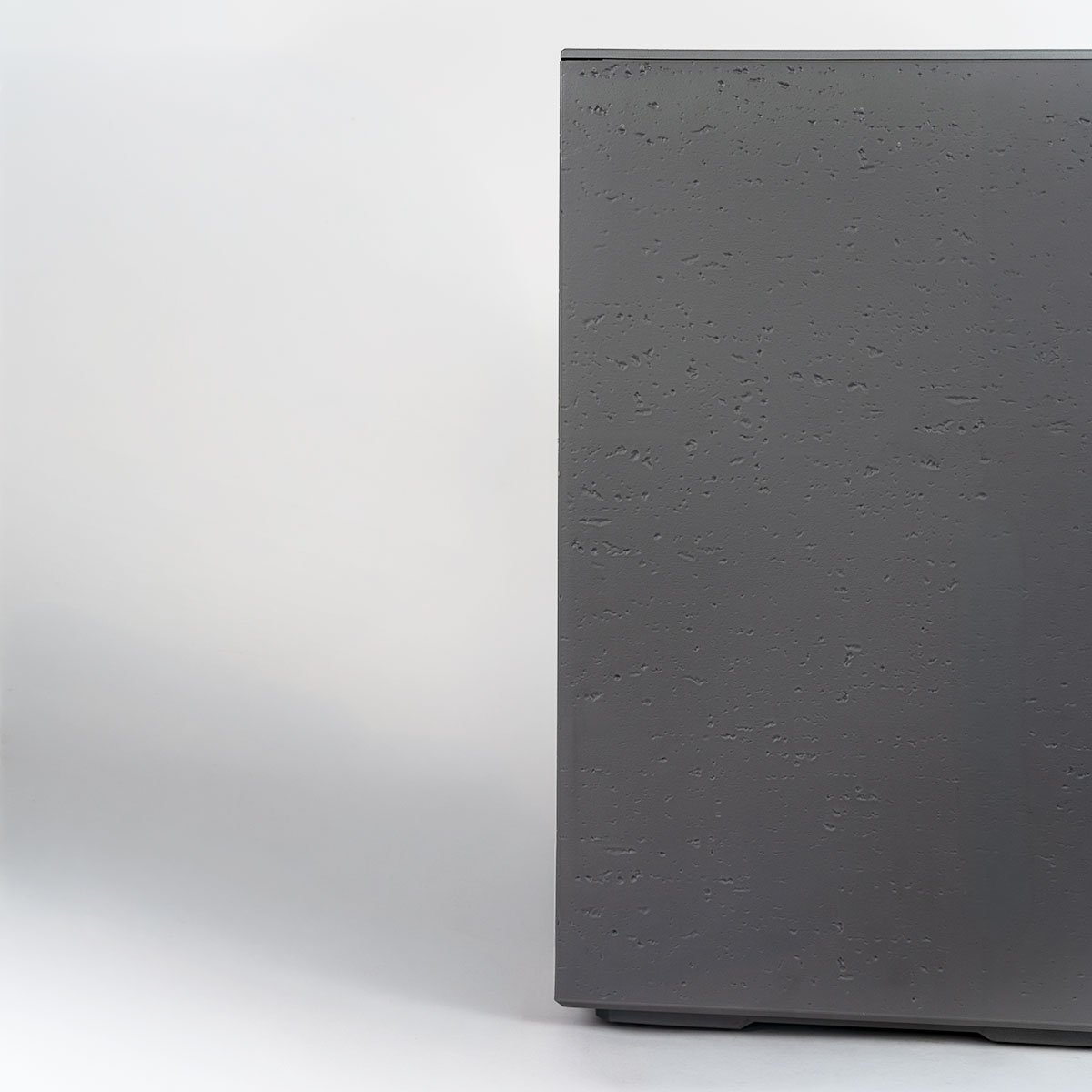 Donica Karo Eco 40x40x40 cm imitująca beton, na kółkach, odporna na mróz i UV. Do ogrodu i na taras.