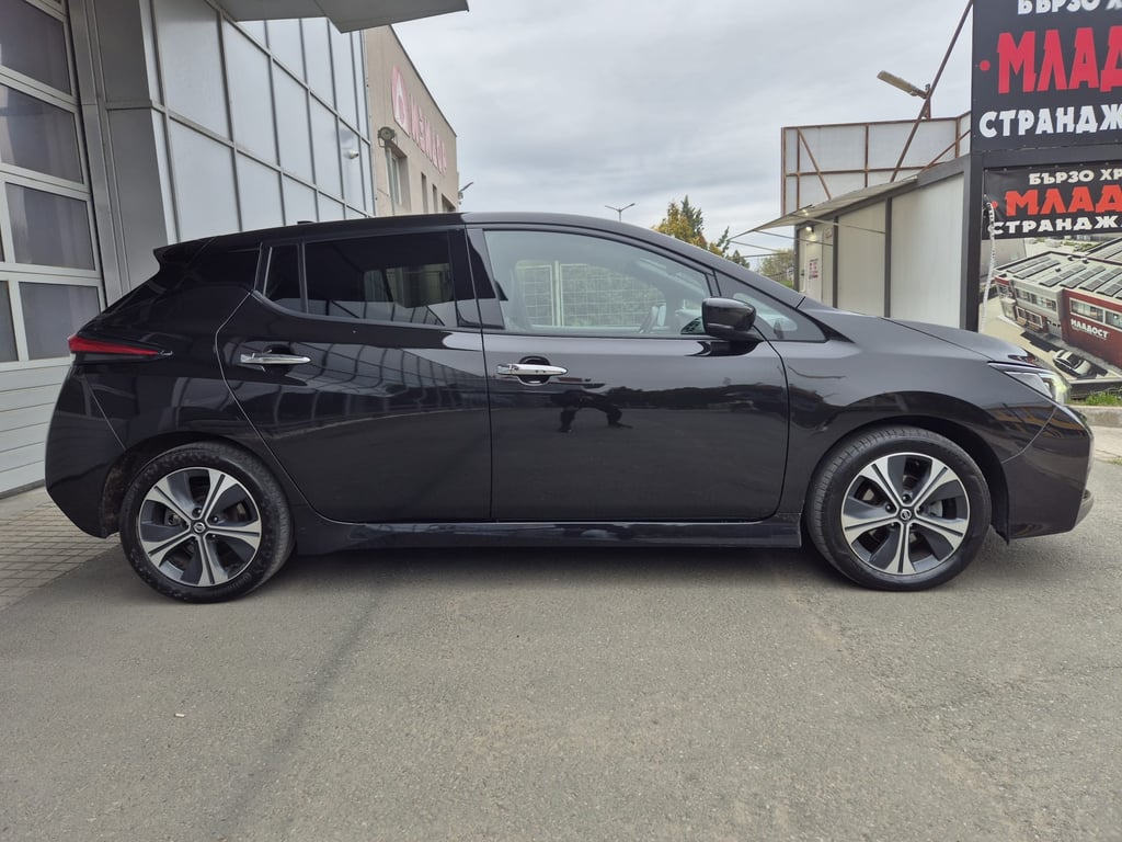 Nissan Leaf Tekna - снимка 3 от 14