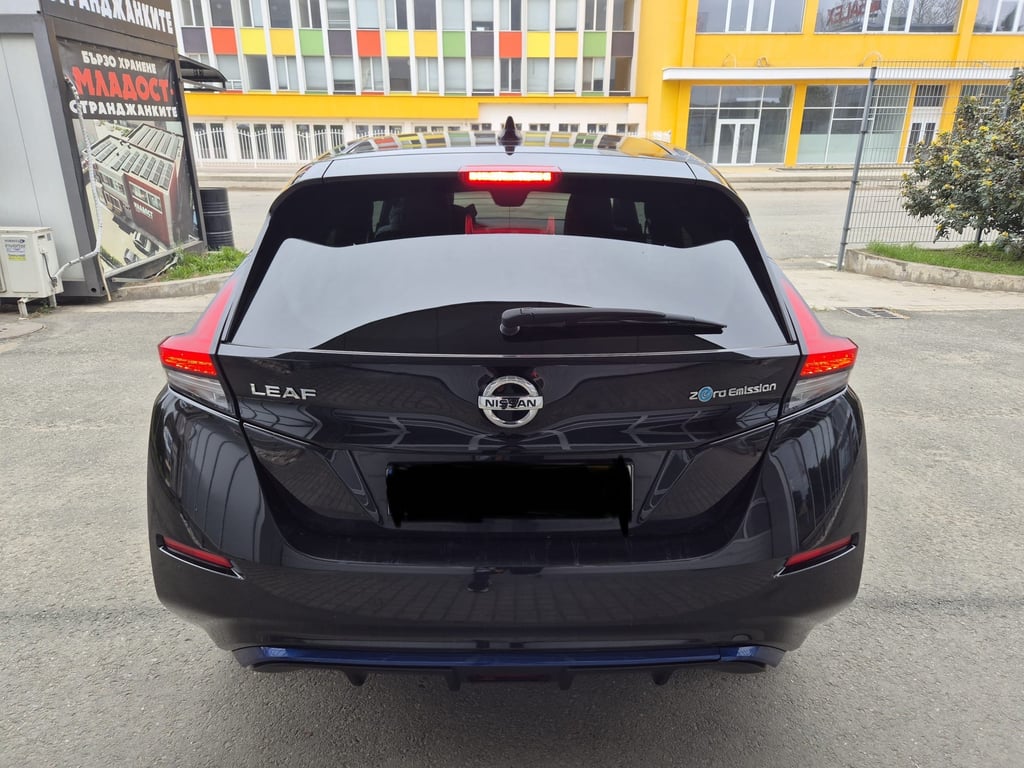 Nissan Leaf Tekna - снимка 5 от 14
