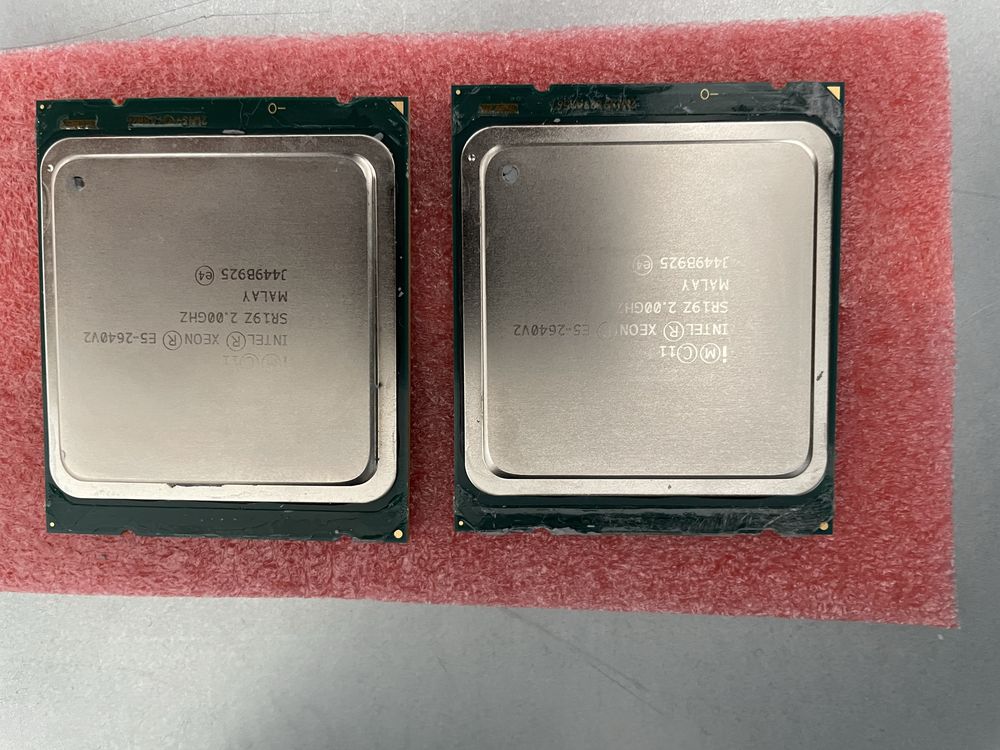 комплект 2бр. процесори XEON E5 2640 V2 - основна снимка