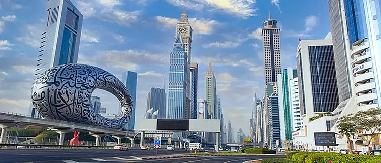 How to Save Money on Your Dubai Trip with a Fully Furnished Holiday Apartment