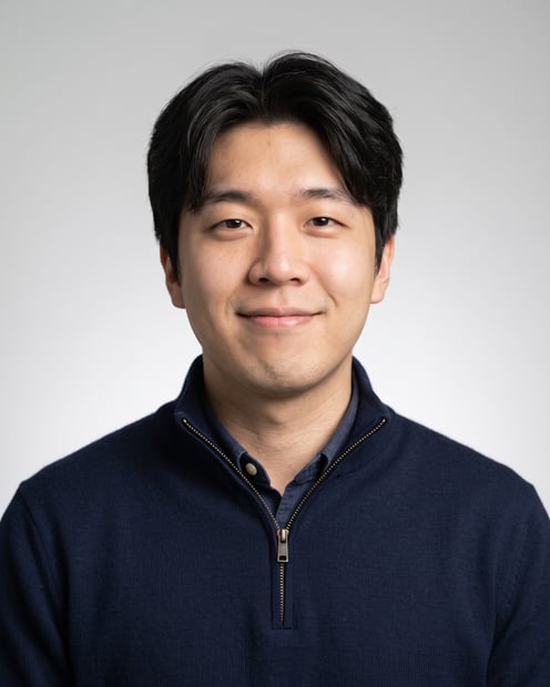 Light Grey · Quarter Zip headshot example