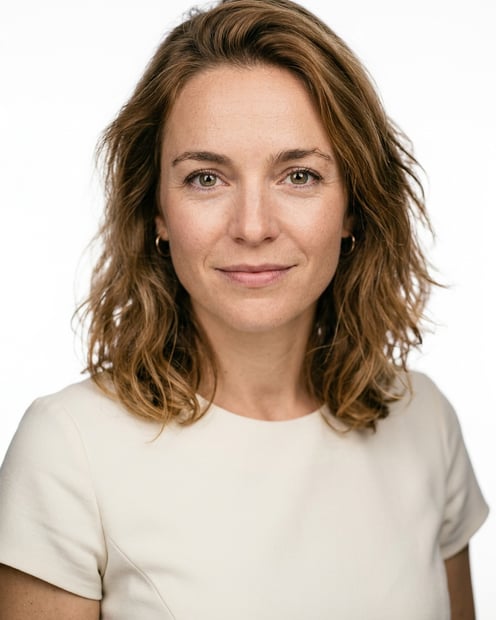 White / Pure White Studio · Cream short-sleeve top headshot example