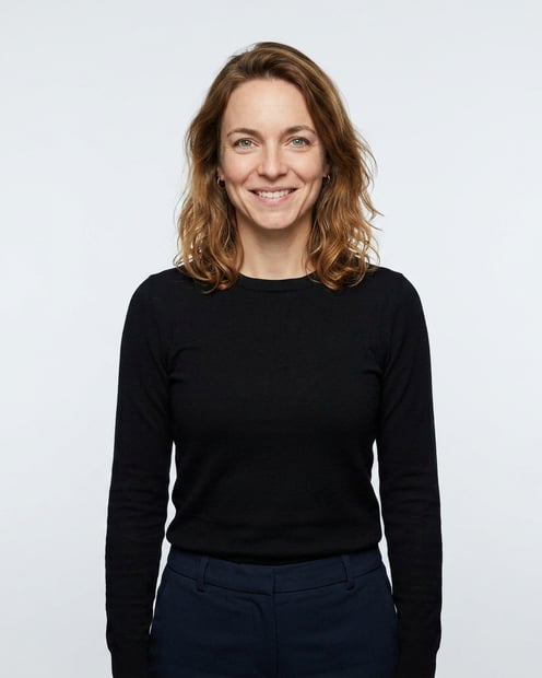 Light Cool-Grey Seamless · Black Long-Sleeve Knit Top headshot example