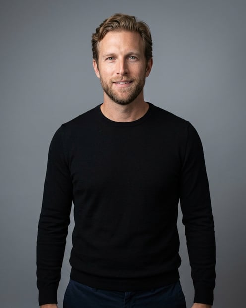 Neutral Mid-Grey Gradient Seamless · Black Long-Sleeve Knit Top headshot example