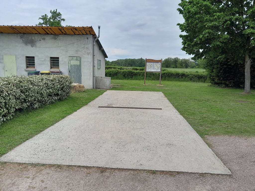 AINAY LE VIEIL - Photo 2